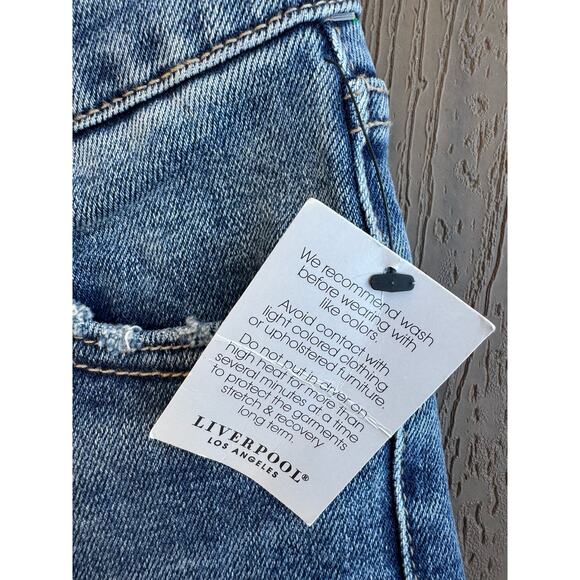 Liverpool Los Angeles Ecofriendly Bootcut Crop Jeans - Picture 4 of 11